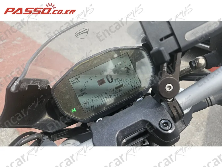 DUCATI MONSTER 821 STEALTH - фото 3