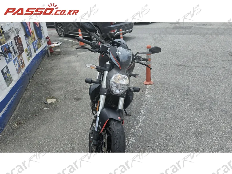DUCATI MONSTER 821 STEALTH - фото 6