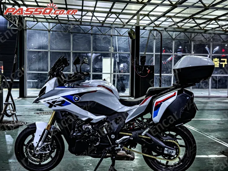 BMW S 1000 XR - фото 1