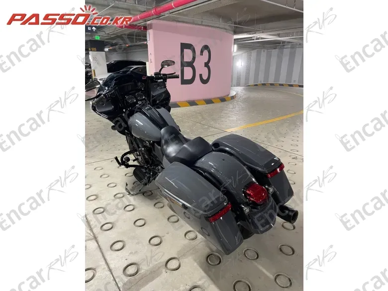 HARLEY-DAVIDSON ROAD GLIDE ST - фото 2
