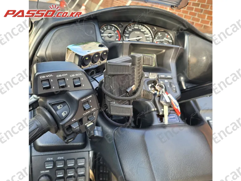 HONDA GOLDWING 1800 - фото 3
