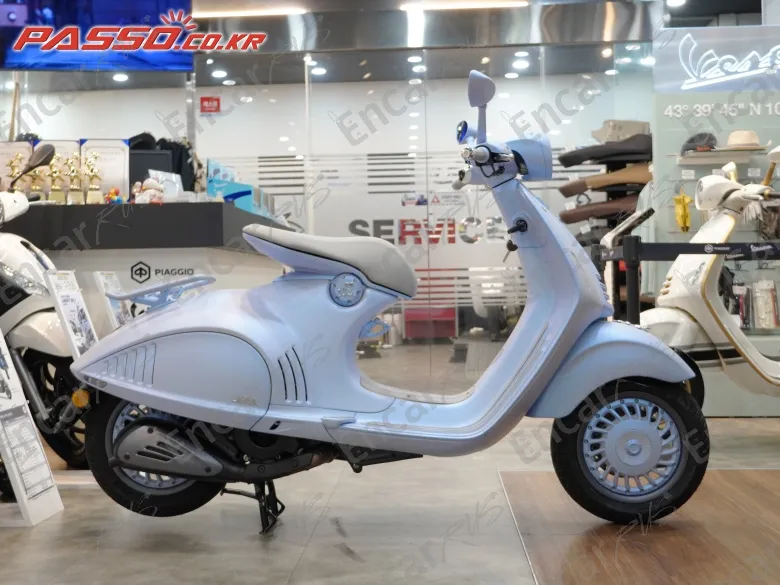VESPA 946 SNAKE - фото 0
