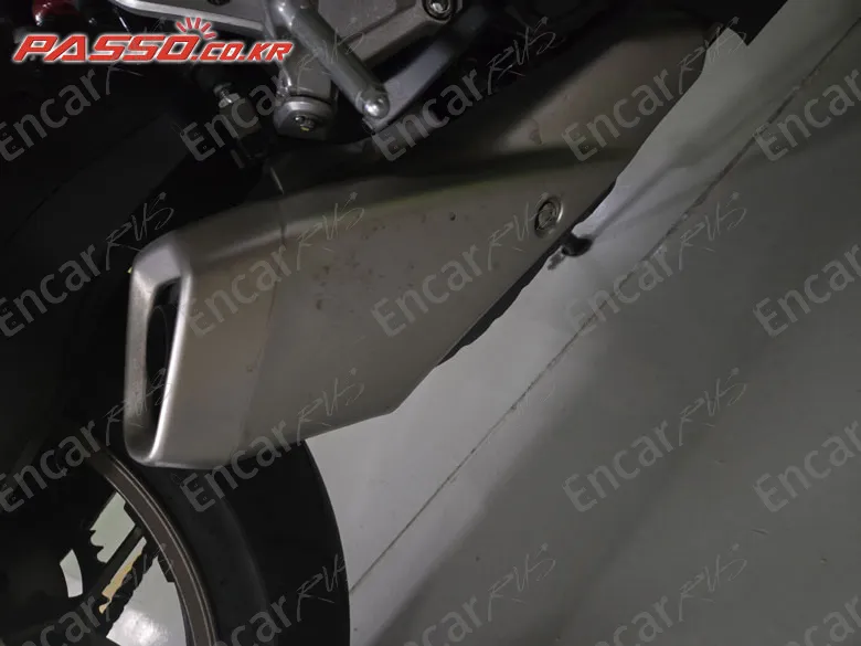 HONDA CB 650 R ABS - фото 6