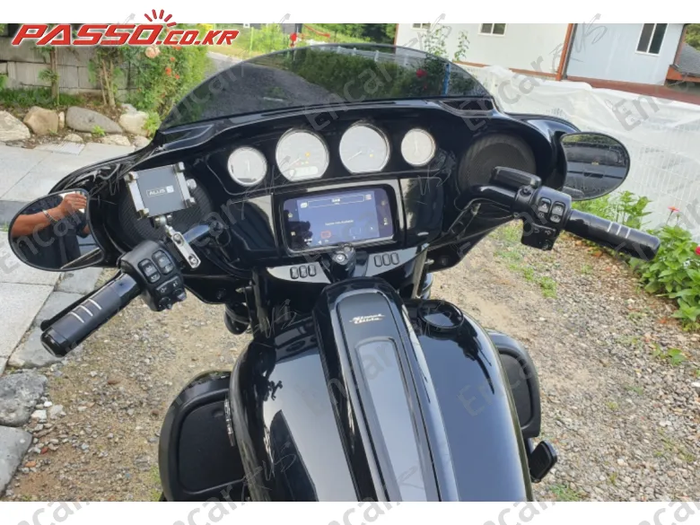 HARLEY-DAVIDSON FLHXS STREET GLIDE SPECIAL - фото 3