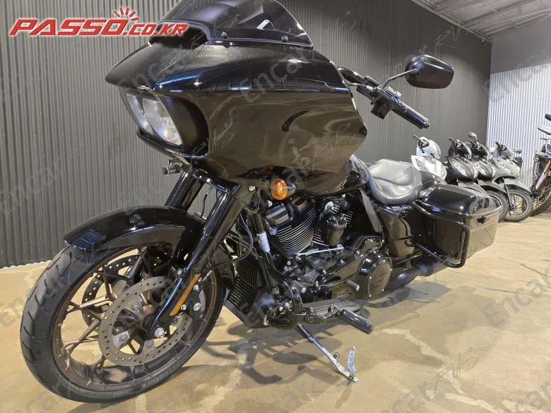 HARLEY-DAVIDSON ROAD GLIDE ST - фото 3