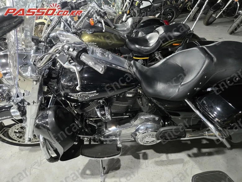HARLEY-DAVIDSON FLHR - фото 4