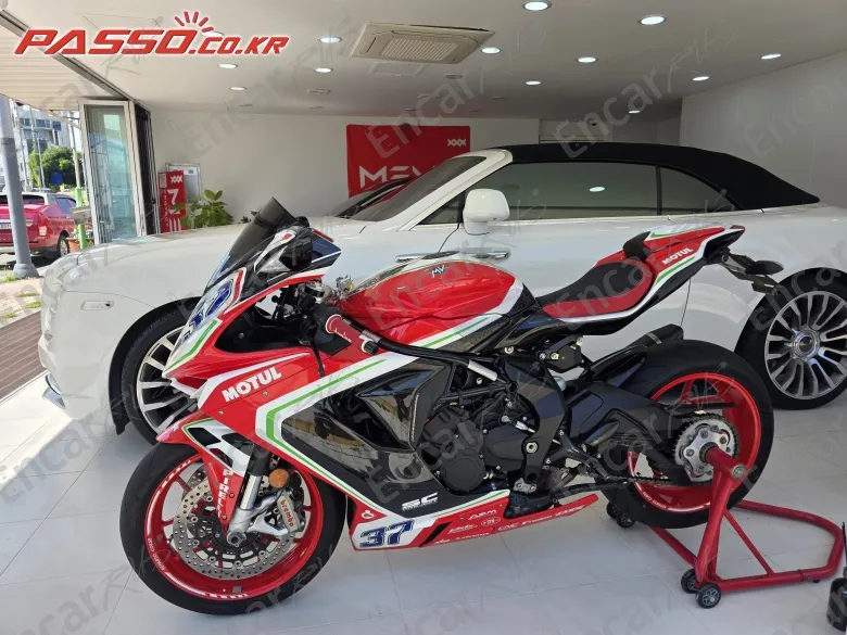 MV AGUSTA F3 800 RC - фото 1