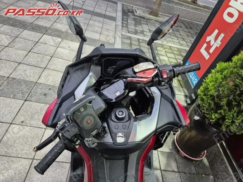 HONDA FORZA 750 - фото 3