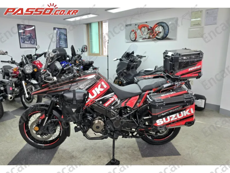 SUZUKI V STROM 1050 XT - фото 1