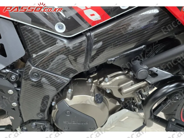 SUZUKI V STROM 1050 XT - фото 4