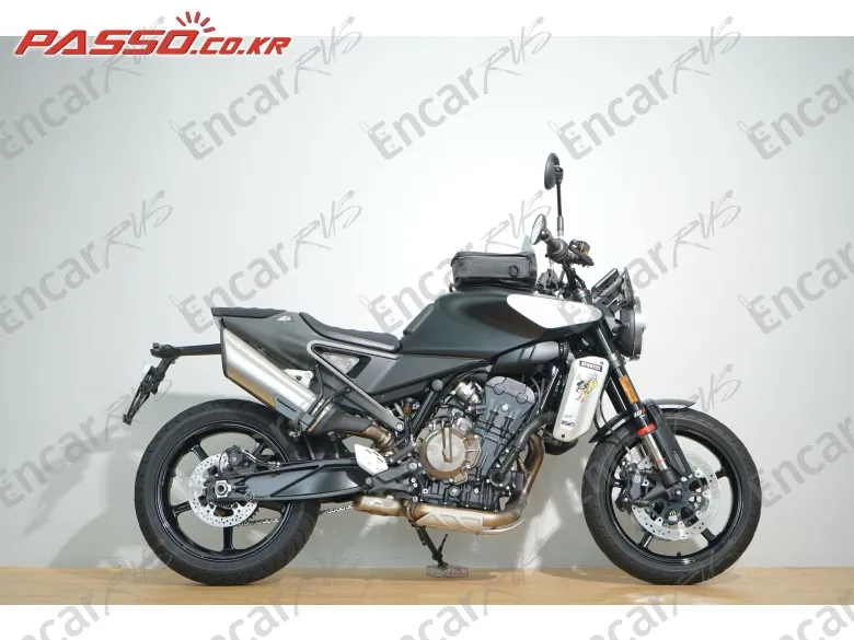 HUSQVARNA SVARTPILEN 801 - фото 0