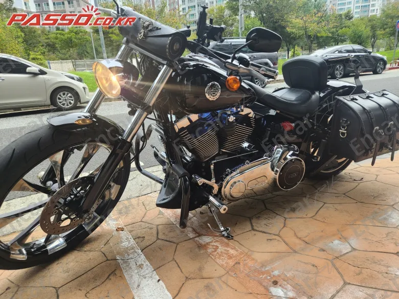 HARLEY-DAVIDSON BREAKOUT - фото 1