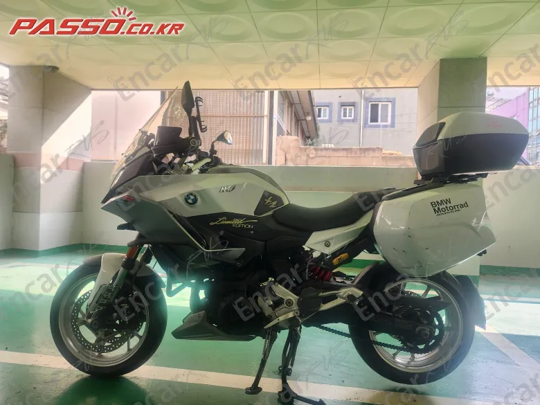 BMW F 900 XR - фото 1