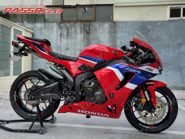 HONDA CBR 600 RR - фото 0