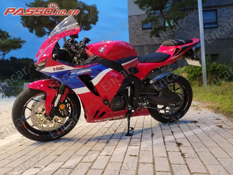 HONDA CBR 600 RR - фото 1