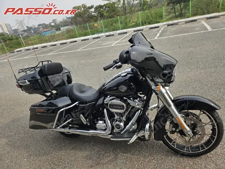 HARLEY-DAVIDSON FLHXS STREET GLIDE SPECIAL - фото 0