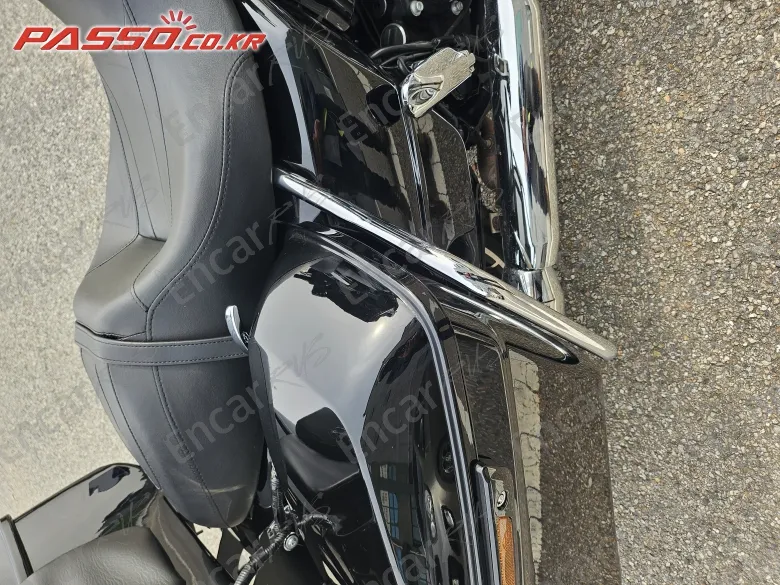 HARLEY-DAVIDSON FLHXS STREET GLIDE SPECIAL - фото 6