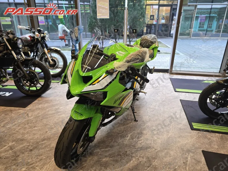 KAWASAKI ZX 6 R - фото 6