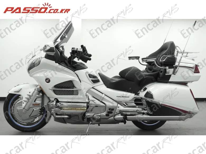 HONDA GOLDWING 1800 - фото 1