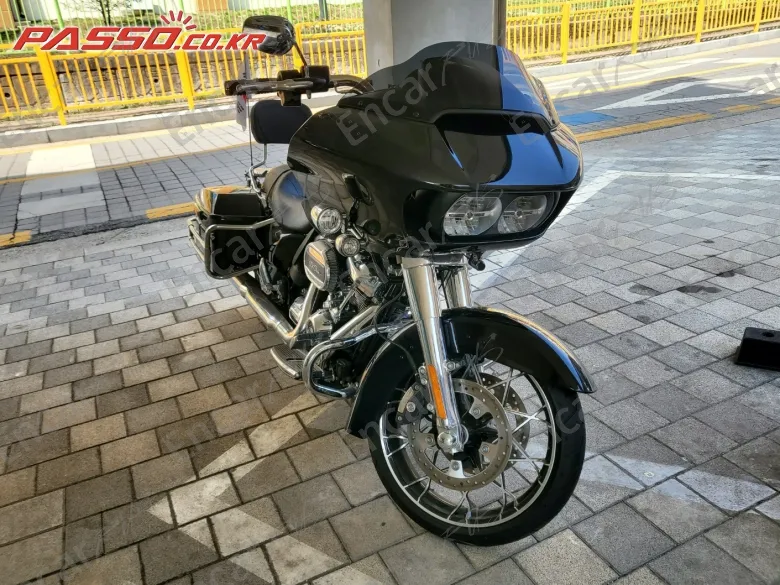 HARLEY-DAVIDSON ROAD GLIDE SPECIAL - фото 4