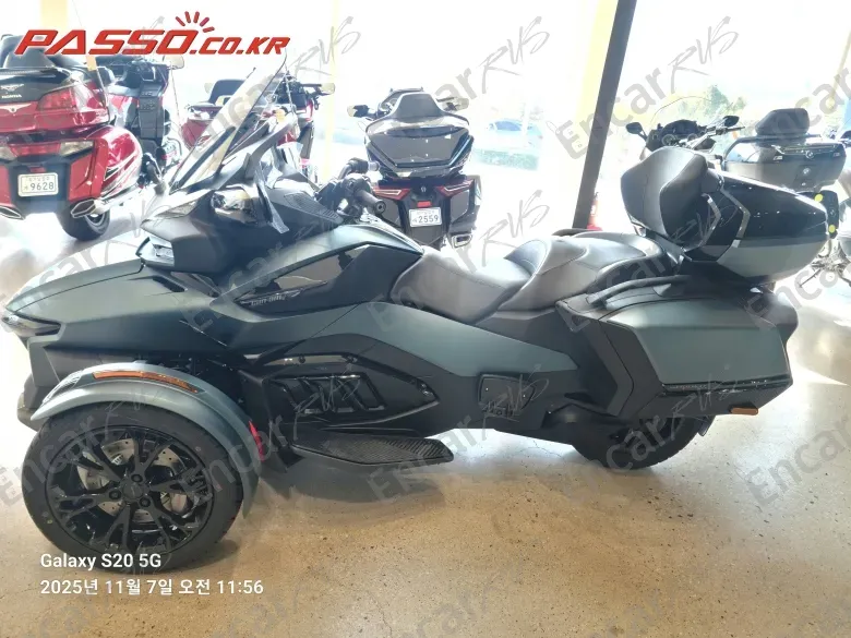 BRP CAN-AM SPYDER RT LIMITED - фото 1