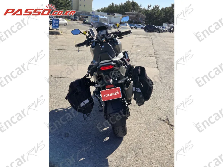 HONDA X ADV - фото 2