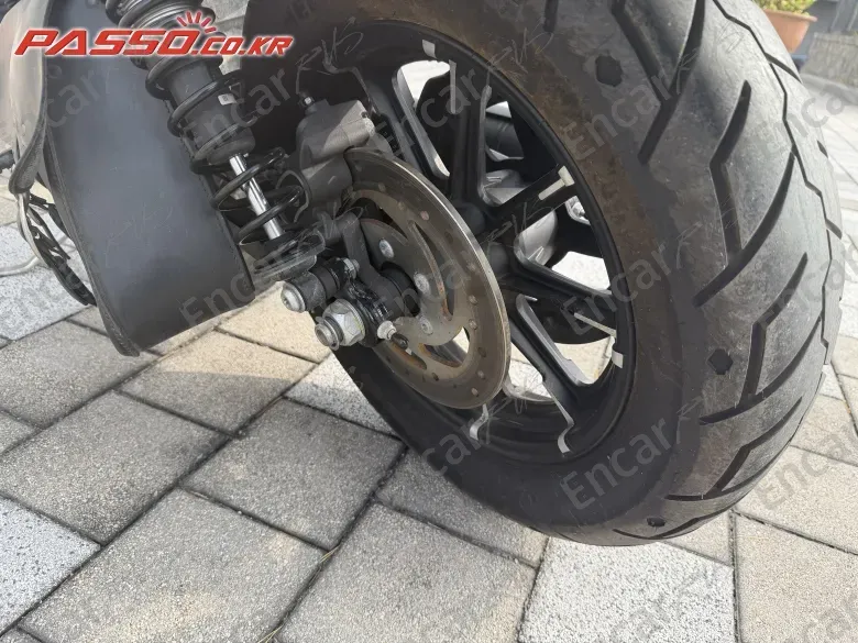 HARLEY-DAVIDSON XL 883 N - фото 6