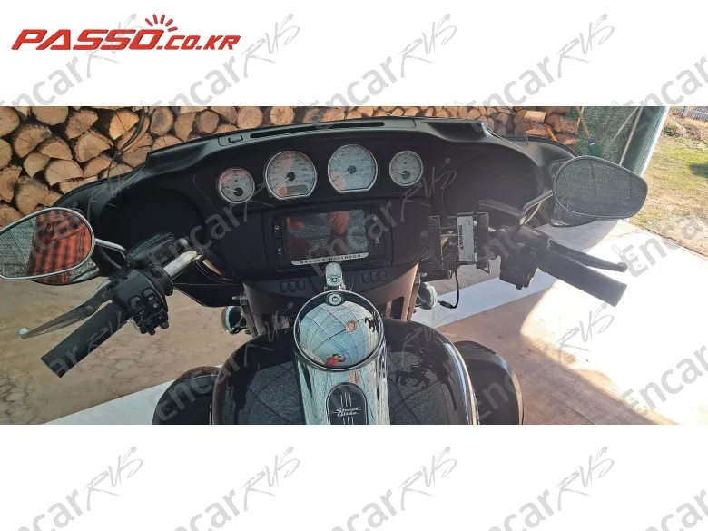 HARLEY-DAVIDSON FLHX - фото 3