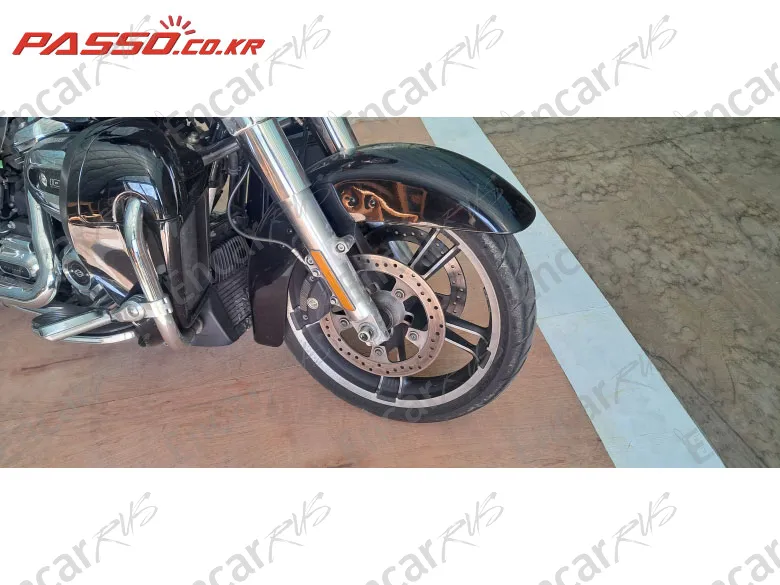 HARLEY-DAVIDSON FLHX - фото 5