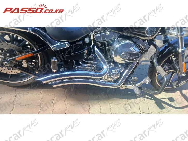HARLEY-DAVIDSON BREAKOUT - фото 4