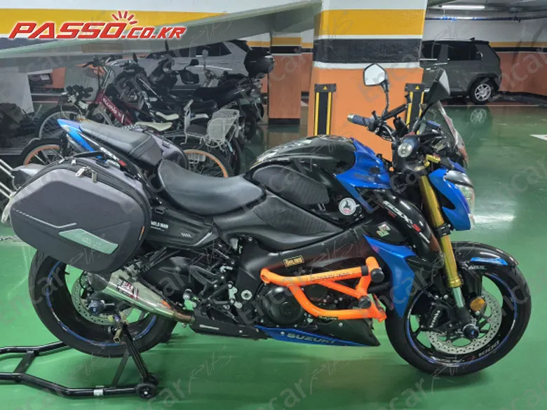 SUZUKI GSX S 1000 - фото 0