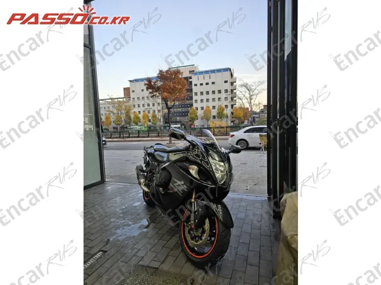 SUZUKI GSX R 1300 HAYABUSA - фото 6