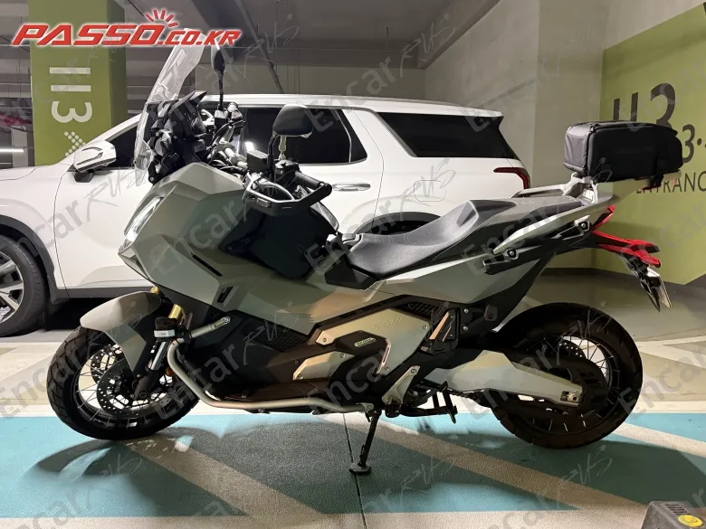 HONDA X ADV - фото 1