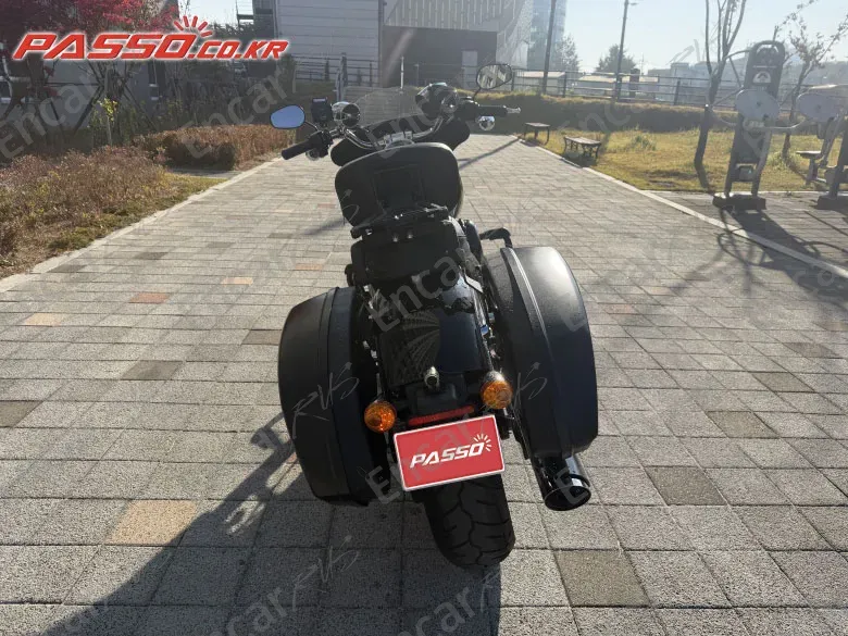 HARLEY-DAVIDSON SPORT GLIDE - фото 2