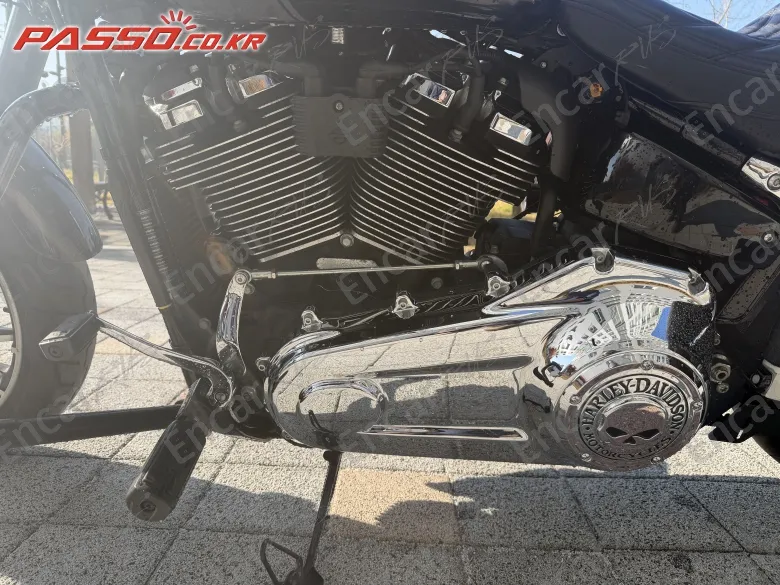 HARLEY-DAVIDSON SPORT GLIDE - фото 4