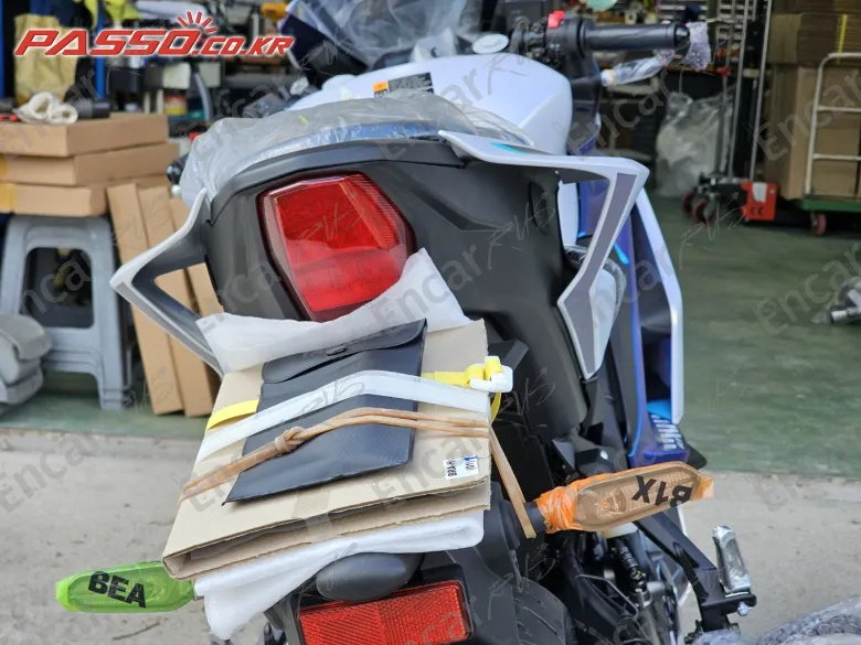 YAMAHA YZF R3 - фото 2