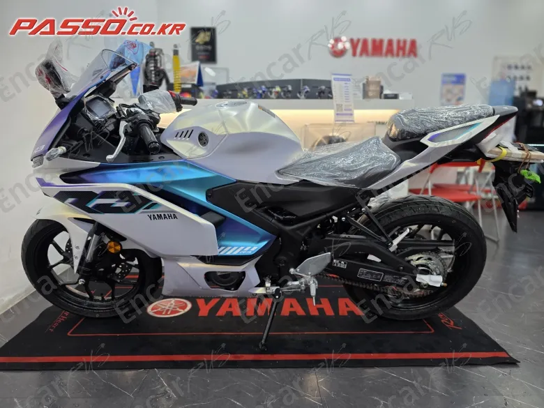 YAMAHA YZF R3 - фото 1