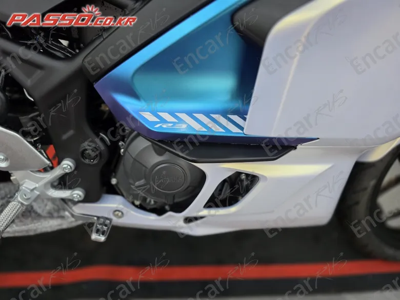 YAMAHA YZF R3 - фото 4