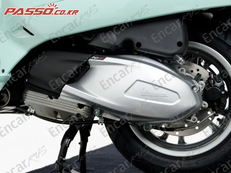 VESPA GTS 300 CLASSIC - фото 5