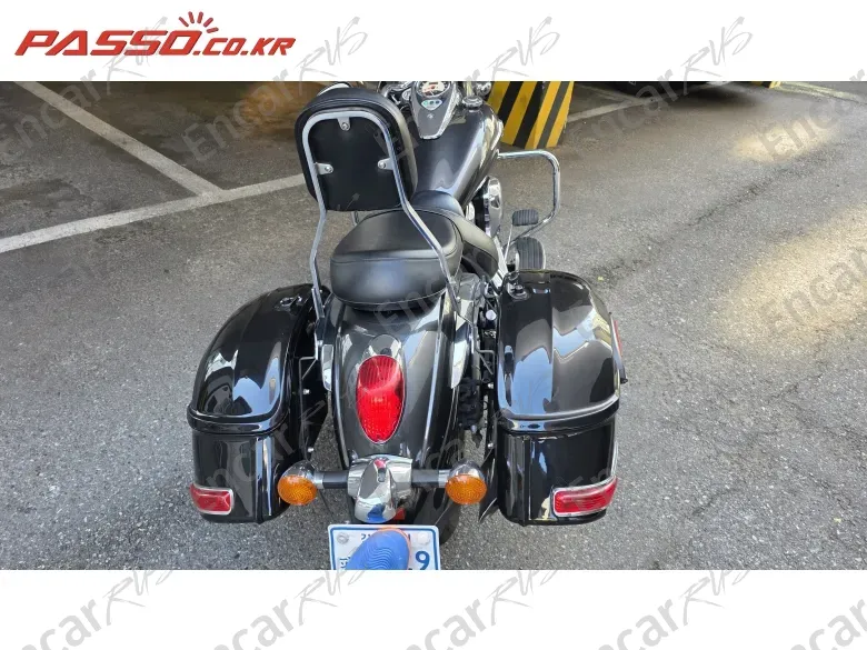 KAWASAKI VULCAN 900 CLASSIC - фото 2