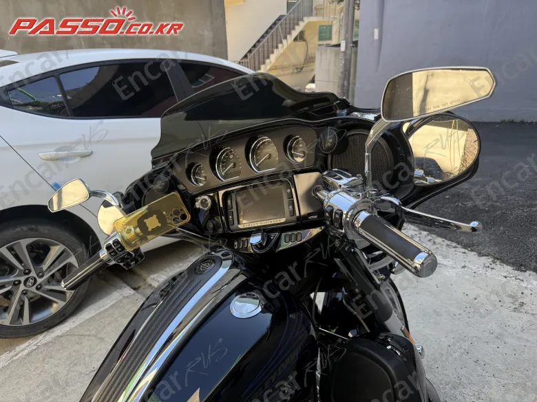 HARLEY-DAVIDSON FLHXSE - фото 3
