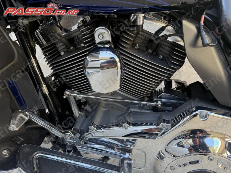 HARLEY-DAVIDSON FLHXSE - фото 4