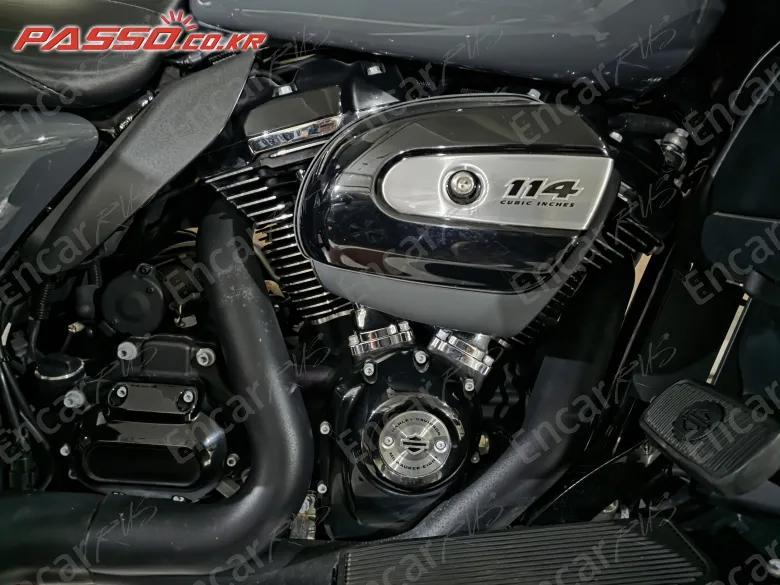 HARLEY-DAVIDSON ROAD GLIDE LIMITED - фото 5
