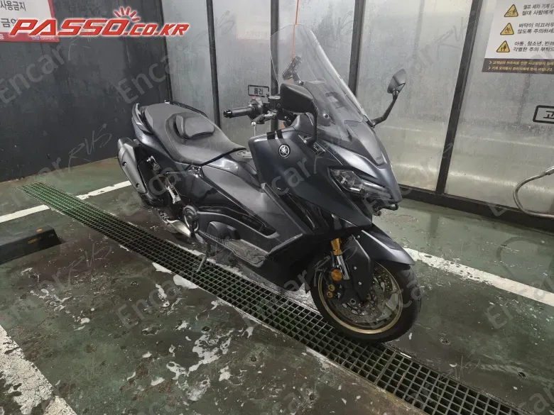 YAMAHA T MAX 560 - фото 0