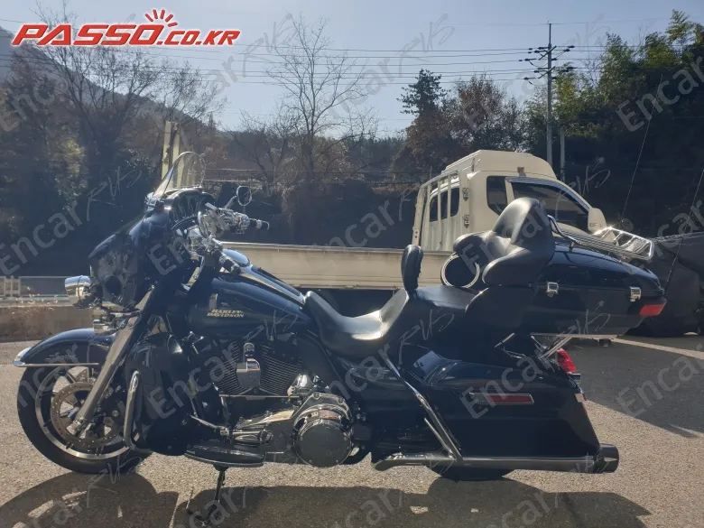 HARLEY-DAVIDSON ULTRA LIMITED - фото 1