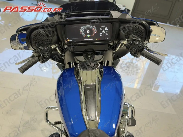 HARLEY-DAVIDSON FLHX - фото 3