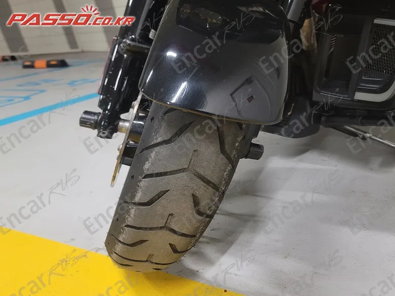 HARLEY-DAVIDSON FLTR - фото 5