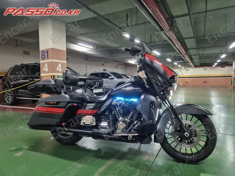 HARLEY-DAVIDSON FLHXS STREET GLIDE SPECIAL - фото 0