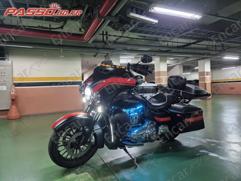 HARLEY-DAVIDSON FLHXS STREET GLIDE SPECIAL - фото 1