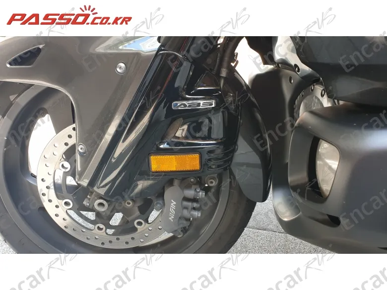 HONDA GOLDWING 1800 - фото 4